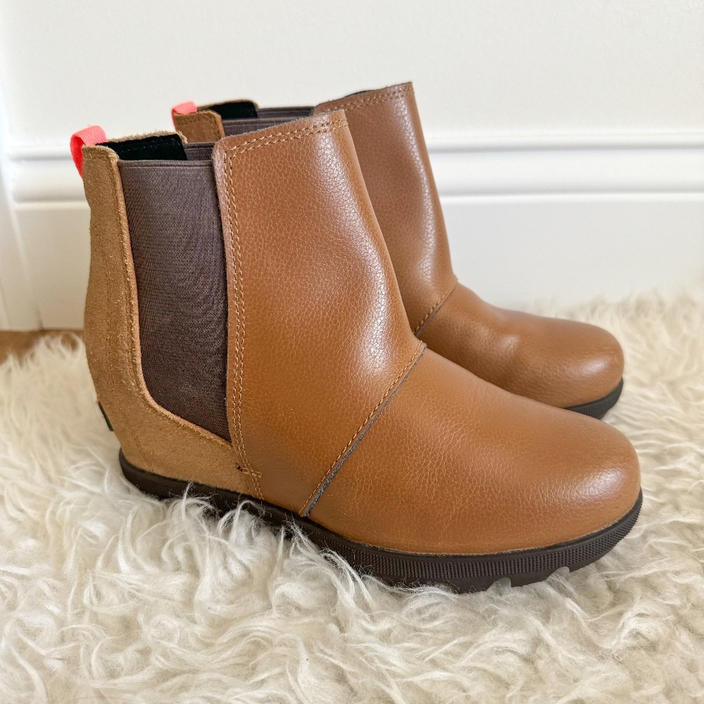 SOREL Joan of Arctic Tan Leather Wedge Bootie - Waterproof | Size 3